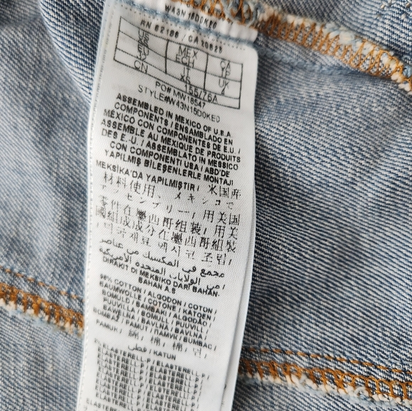 GUESS STUDDED VINTAGE DENIM JACKET SIZE XS - Picture 10 of 14